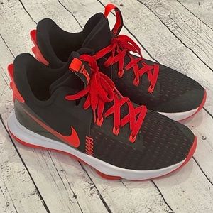 Nike Lebron Witness V Size9 Men
